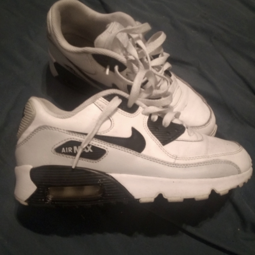 FINAL PRICE DROP White, grey and black leather Air Max 90s